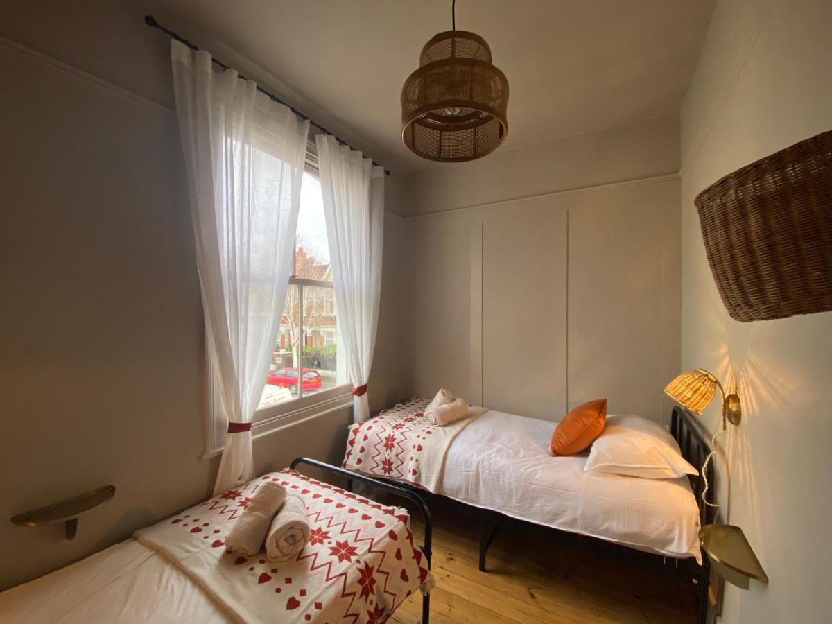 Stylish Apt London Excel Olympic Close To Station Apartment Exterior photo