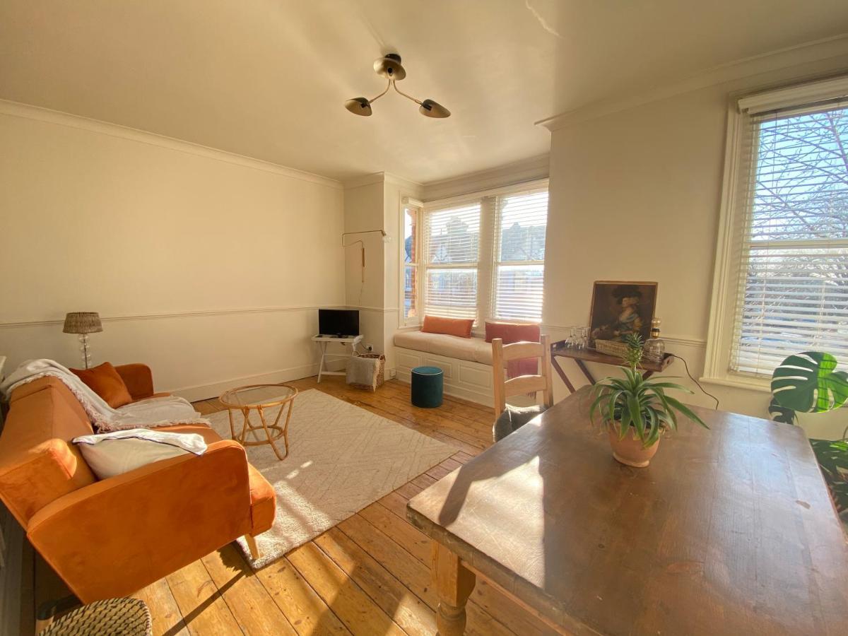 Stylish Apt London Excel Olympic Close To Station Apartment Exterior photo